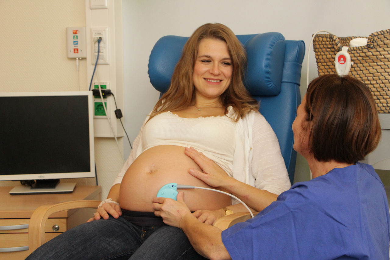 Schwangere bei Ultraschall